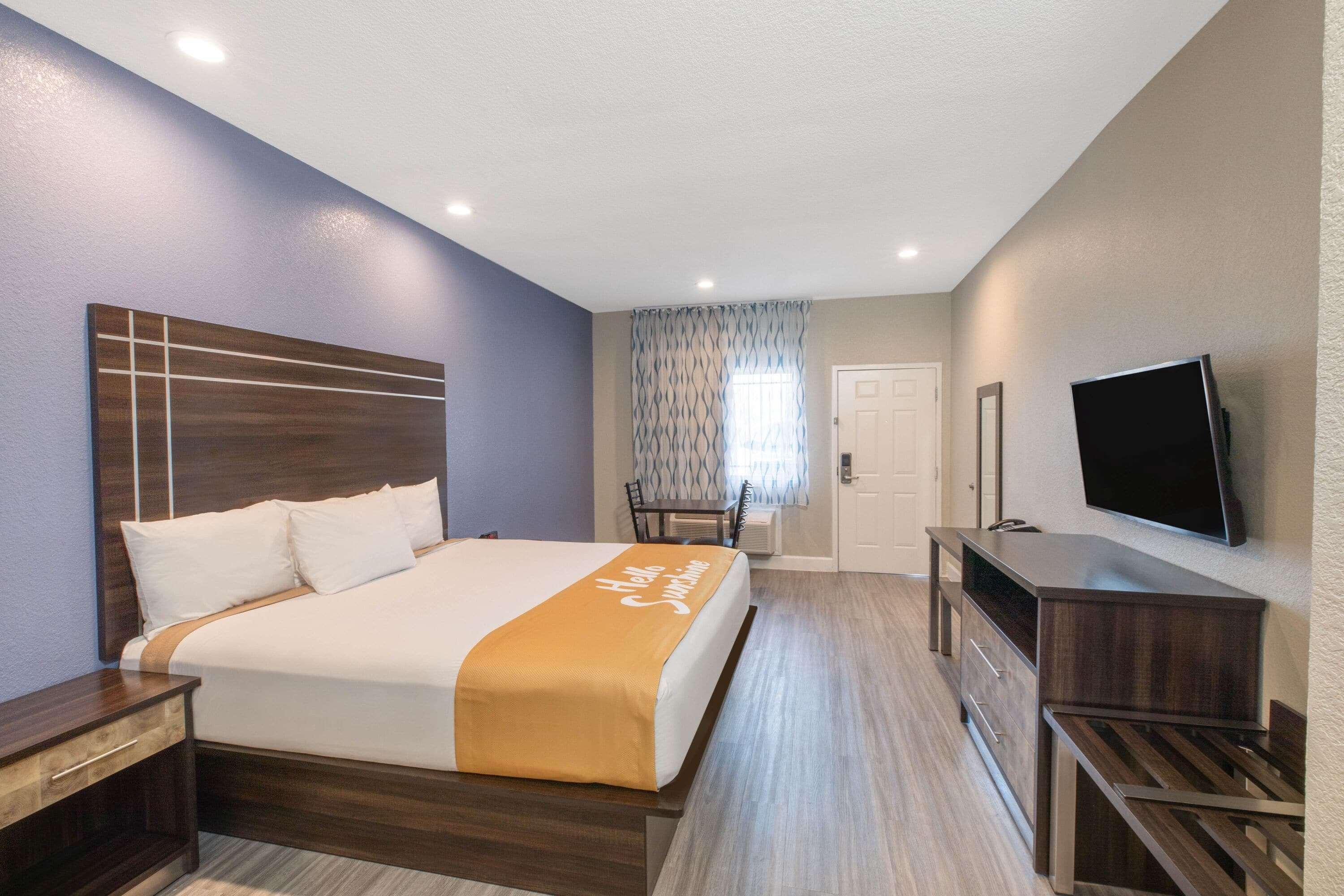Days Inn & Suites By Wyndham La Porte Buitenkant foto