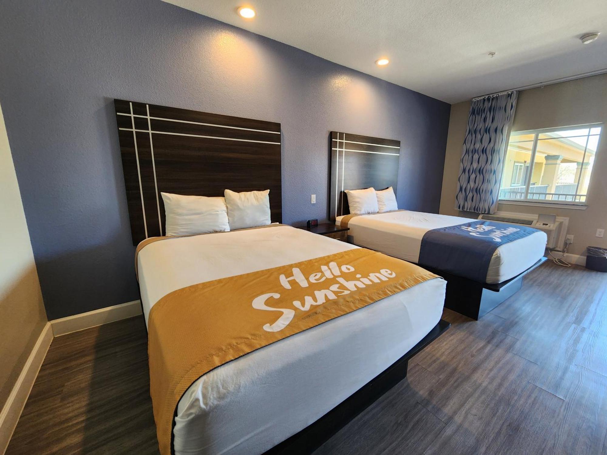 Days Inn & Suites By Wyndham La Porte Buitenkant foto